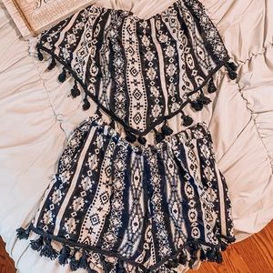 Two piece outfit (top and bottom included)